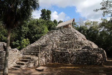 Coba Arkeolojik Alanındaki Resimler Tapınağı, Yucatan Yarımadası, Meksika