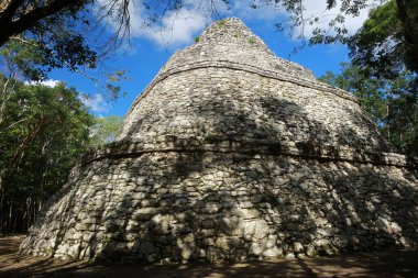Coba Arkeolojik Alanında Xai-be Piramidi, Yucatan Yarımadası, Meksika