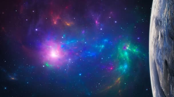 Fondo Espacial Vuela Alrededor Del Planeta Través Una Colorida Nebulosa — Vídeos de Stock