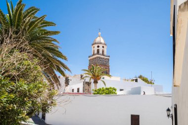 Leydimiz de Guadalupe 'nin eski kilisesi. Tarihi Teguise, Lanzarote, Kanarya Adaları, İspanya' nın ana simgesi.