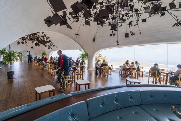 Mirador Del Rio Lanzarote April 2022 Tourist Dining Enjoying Stunning — Stock Photo, Image