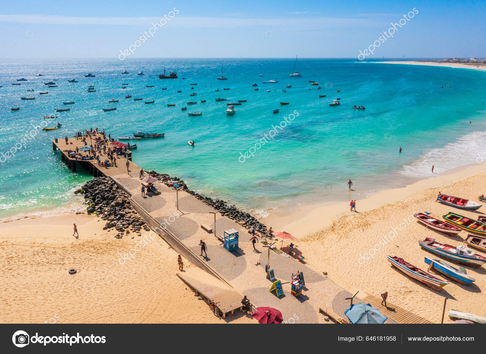 Pier Boats Turquoise Water City Santa Maria Island Sal Cape – Stock  Editorial Photo © Sopotniccy #646181958