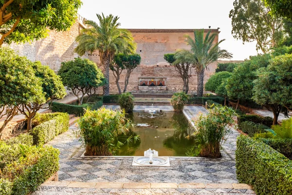 Ogród Alcazaba Almerii Ufortyfikowany Kompleks Południowej Hiszpanii Budowa Cytadeli Obronnej — Zdjęcie stockowe