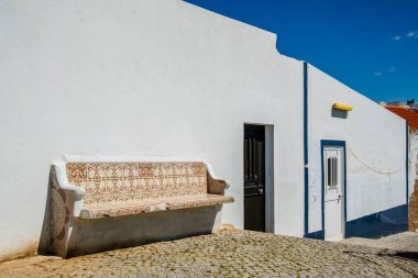 Geleneksel Portekiz fayansları (azulejos), tipik Portekiz tasarımı ve stili ile Fisherman Sahili (praia dos pescadores), Albufeira, Portekiz