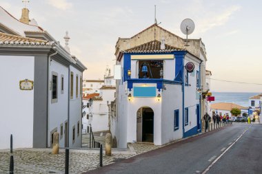 Albufeira, Portekiz, Avrupa 'daki güzel eski kasaba caddesi