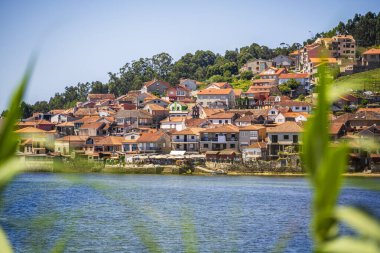 Güzel şehir okyanus manzarası, Combarro, İspanya, Galiçya