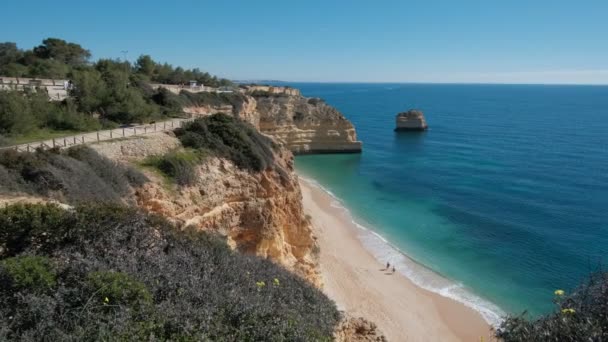 Portekiz Algarve Deki Ünlü Marinha Plajının Muhteşem Manzarası — Stok video