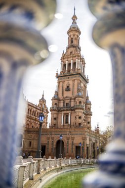 Plaza de Espana 'daki Rönesans Kulesi, Seville, Endülüs, İspanya