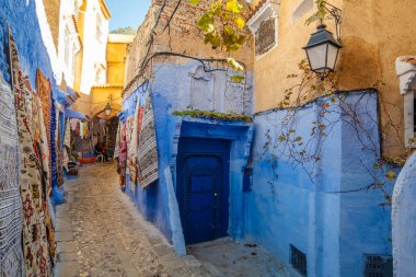 Şef Chaouen Caddesi, Fas 'taki kilimler.