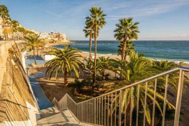 İspanya, Kuzey Afrika 'daki tarihi kale Ceuta' dan yakalanan Ceuta sahil şeridinin güzel manzarası