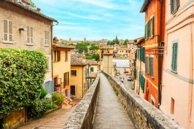 Perugia, Umbria 'nın Ortaçağ su kemeri güzel şehri İtalya