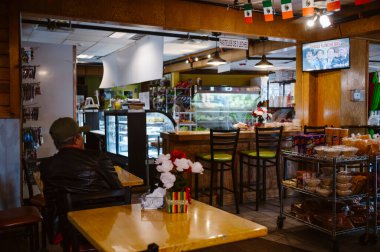  New York - ABD - 13 Mayıs 2024: ABD 'de bir Meksika restoranının içi