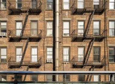 Çok tipik bir şehir binası, New York City - ABD