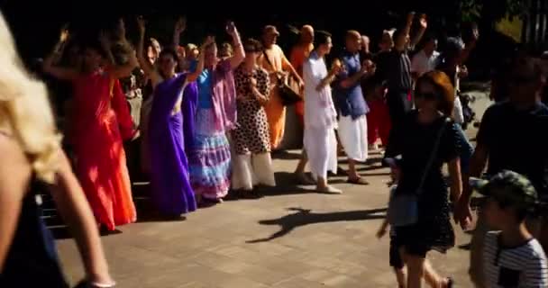 Krishna Dance Men Women Traditional National Indian Costumes Perform Dance — Stockvideo