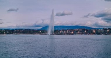 Avrupa 'nın en yüksek çeşmesine sahip Cenevre Gölü manzarası, turizm manzarası ve tatil konsepti