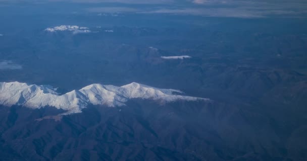 Vista Superior Través Llanura Las Cordilleras Suiza Con Poca Nieve — Vídeos de Stock