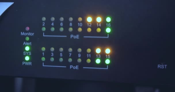 Conexiones Internet Con Servidores Led Multicolores Interruptores Centro Datos Concepto — Vídeo de stock