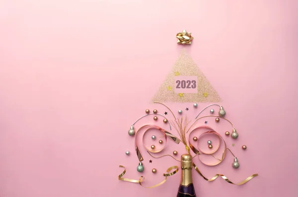 2023 Champanhe Decorações Forma Árvore Natal Férias Conceito Celebração Novos Fotos De Bancos De Imagens