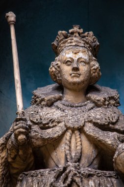 London, UK - March 23rd 2023: Elizabeth I statue, at St. Dunstan in the West Church on Fleet Street in London. It is one of the oldest statues in London - sculpted during Elizabeths lifetime. clipart