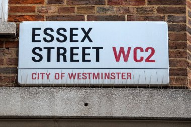 Londra, İngiltere - 23 Mart 2023: Essex Caddesi için sokak tabelası, Westminster, Londra, İngiltere.