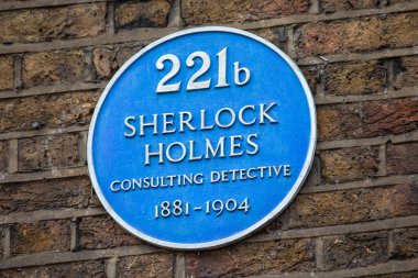 Londra, İngiltere 'de 221b Baker Caddesi' nin dış tarafında bir plaket var. Ünlü danışman dedektif Sherlock Holmes 'un nerede yaşadığını gösteriyor..