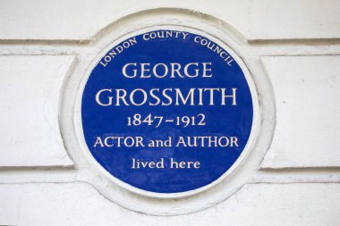 Londra, İngiltere - 4 Mart 2024: Marylebone, Londra 'da Dorset Meydanı' nda aktör ve yazar George Grossmith 'in yaşadığı yeri gösteren mavi bir plaket.