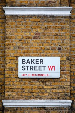 Londra, İngiltere - 4 Mart 2024: Londra 'nın Marylebone bölgesinde tarihi Baker Caddesi için bir sokak tabelası.