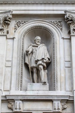 London, UK - April 3rd 2024: Statue of Sir Hugh Myddelton -clothmaker and politician, on the Royal Exchange building on Threadneedle Street in London, UK. clipart