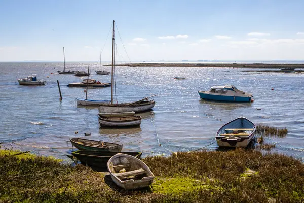 Essex, İngiltere 'deki Leigh-on-Sea' den Thames Estuary manzarası.