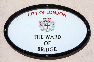 Londra, İngiltere - 2 Mart 2023: Ward 'un Londra' daki koğuşunun yerini gösteren bir işaret.