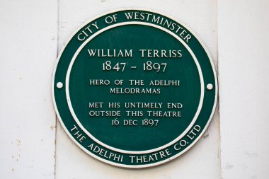 Londra, İngiltere - 20 Nisan 2023: Londra, İngiltere 'de Maiden Lane' de William Terriss 'in anısına bir plaket - Adelphi Melodramas kahramanı.