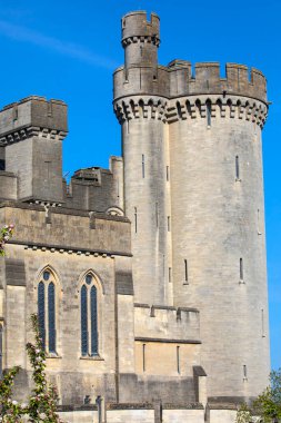 Sussex, İngiltere - 29 Nisan 2023: Arundel, Batı Sussex 'teki tarihi Arundel Kalesi.