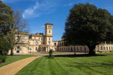 Wight Adası, İngiltere - 3 Mayıs 2023: Büyüleyici Osborne Evi - Doğu Cowes, İngiltere 'deki Wight Adası' nda bulunan Kraliçe I. Victoria 'nın eski evi..