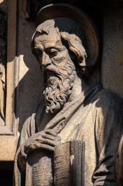 Brentwood, Essex, İngiltere 'deki Canterbury Kilisesi' nin dışındaki güzel heykel..