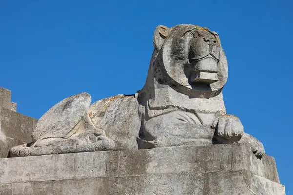 Stock image Portsmouth, UK - September 4th 2023: Lion statue at the Portsmouth Naval Memorial in the UK, dedicated to British and Commonwealth sailors lost in the world wars.