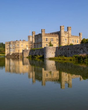 Kent, İngiltere - 9 Eylül 2023: Kent, İngiltere 'deki Tarihi Leeds Şatosu.