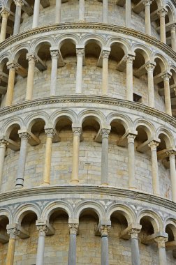 İtalya 'daki Pisa Kulesi' nin bir parçası.