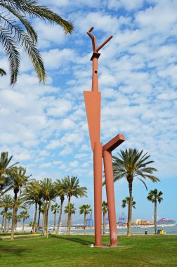 Malaga 'daki La Palera Anıtı - 2002' de Valensiyalı heykeltıraş Miquel Navarro 'nun çalışması