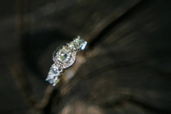 Esta Imagem Close Deslumbrante Anéis Casamento Captura Beleza Simbolismo Tradição — Fotografia de Stock