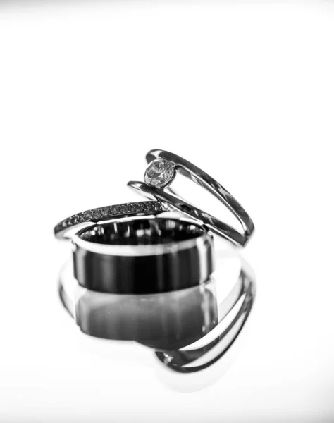 Αυτή Εκπληκτική Κοντινή Εικόνα Των Δαχτυλιδιών Γάμου Αποτυπώνει Την Ομορφιά — Φωτογραφία Αρχείου