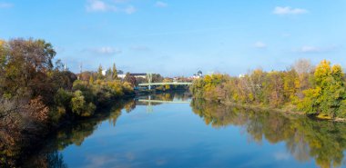 Mures nehri üzerindeki köprü.
