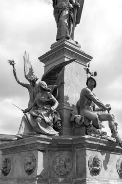 Arad, Romanya ve Avrupa Uzlaşma Parkı 'nda Özgürlük Heykeli