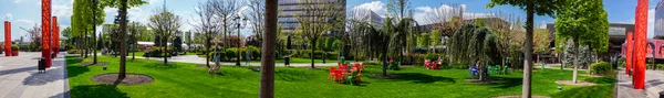 Timisoara Timis Romania Kwietnia 2023 Miasto Iulius Duże Zielone Przestrzenie — Zdjęcie stockowe