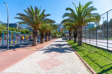 Kleopatra plajı Alanya hindisi çocuklar için büyük bir park