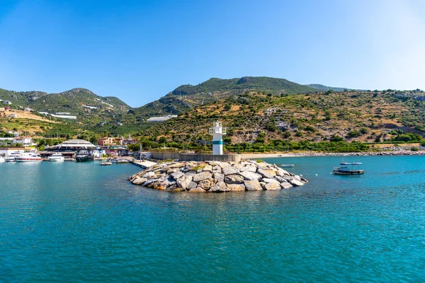 Alanya, Antalya - Türkiye 10 08 2023: Alanya 'da küçük deniz feneri