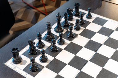 Satranç tahtası yarışması başarısı oyunu. strateji, yönetim veya liderlik kavramı