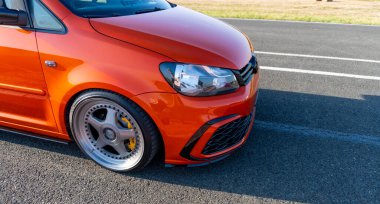 Arad Arad Romanya - 125 2024: Volkswagen Caddy Expert Wheels car
