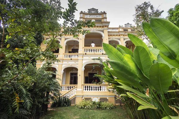Odrestaurowana Francuska Rezydencja Kolonialna Zewnątrz Chhlong Pobliżu Kratie Kambodży — Zdjęcie stockowe