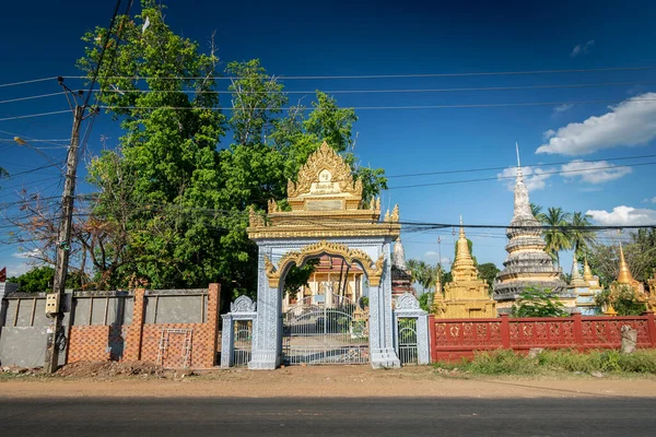 Templo Budista Pagoda Exterior Chhlong Cerca Kratie Camboya —  Fotos de Stock