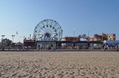 NEW YORK, ABD - CRCA HAZİRAN 2022: Coney Adası Sahil Ay Parkı